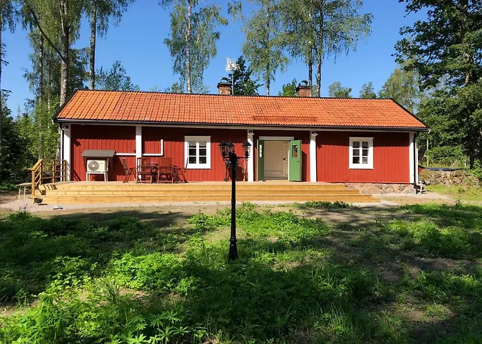 Nedanby | Cottage | Idyllic Location | Porch | Grill