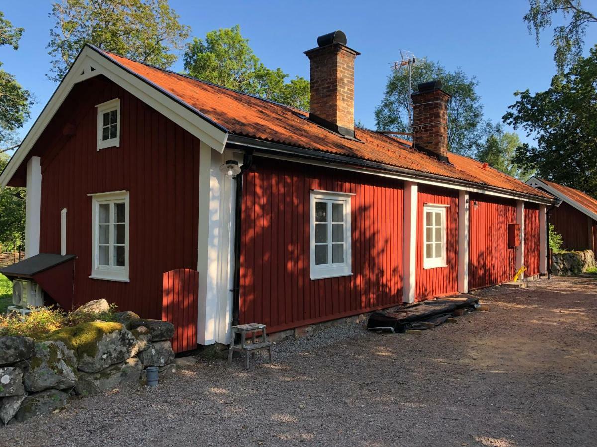 Nedanby | | Idyllic Location | Porch | Grill