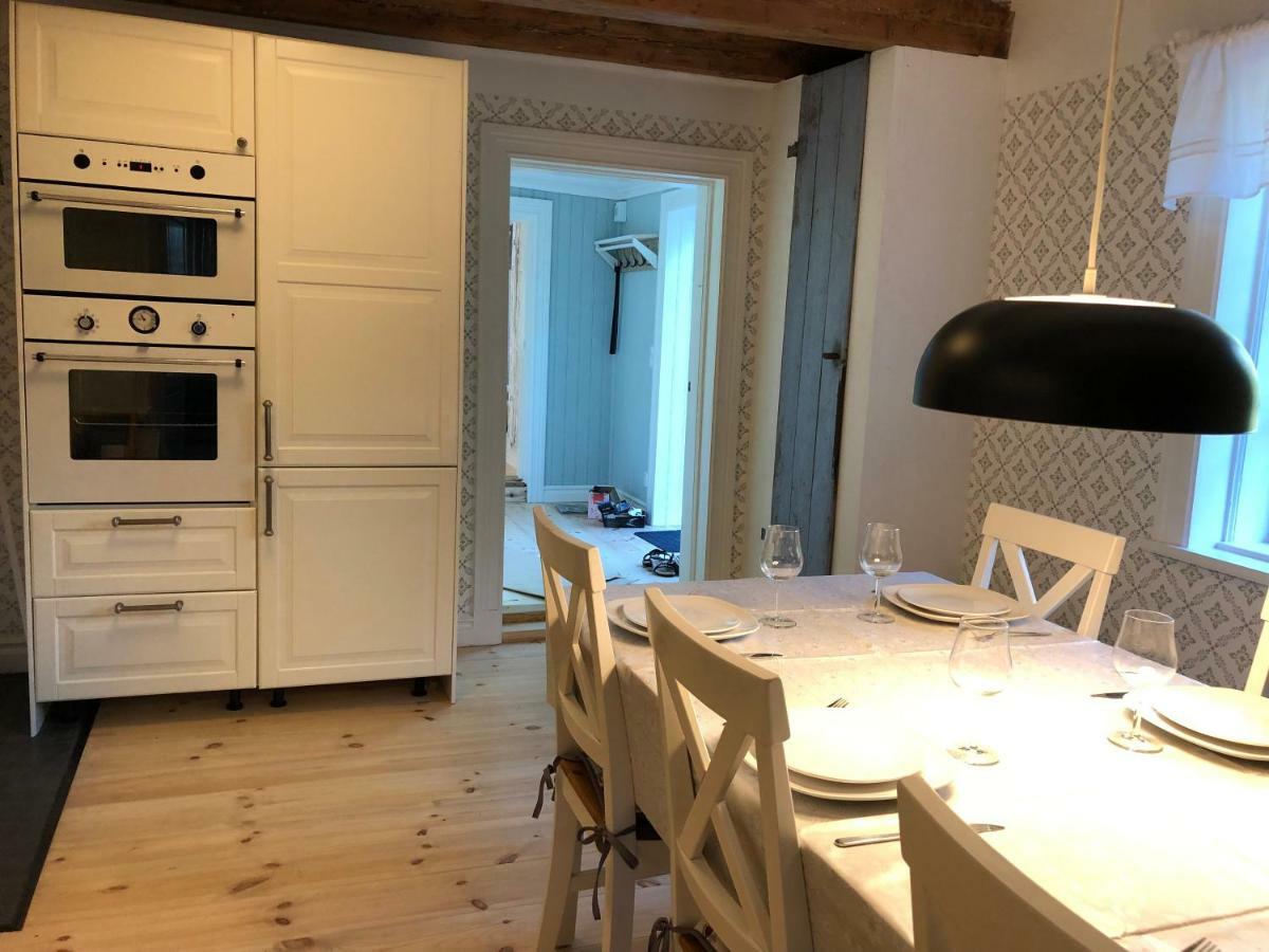 Villa Nedanby | | Idyllic Location | Porch | Grill